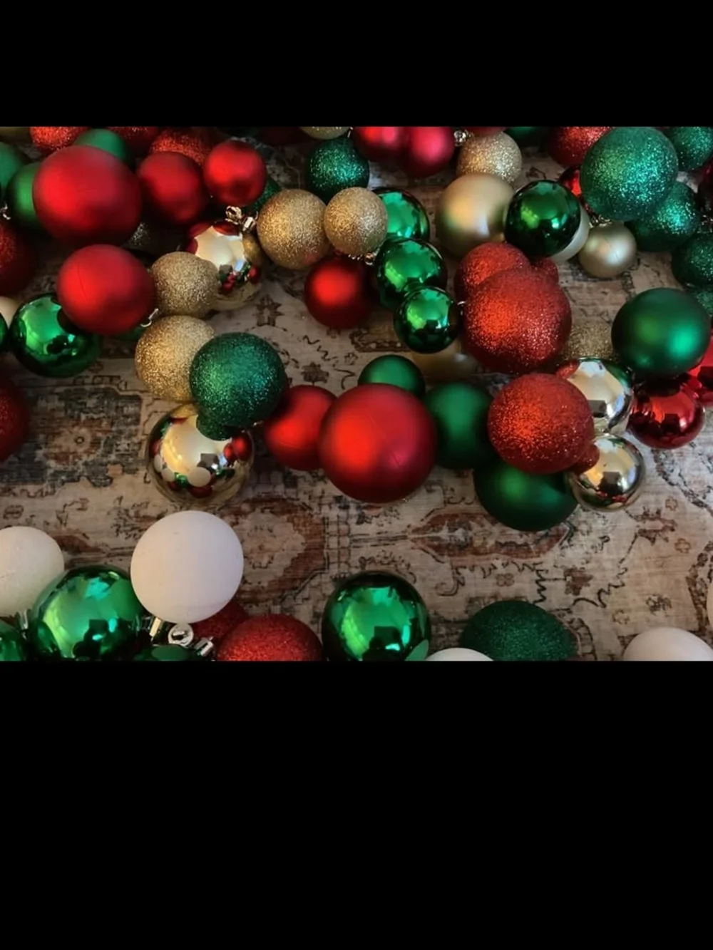 3 Ornament Cluster Garlands NWT